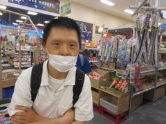 ビニールで出来た剣、かっこいいなぁ～。