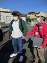 初めてのバス外出で緊張気味かな？